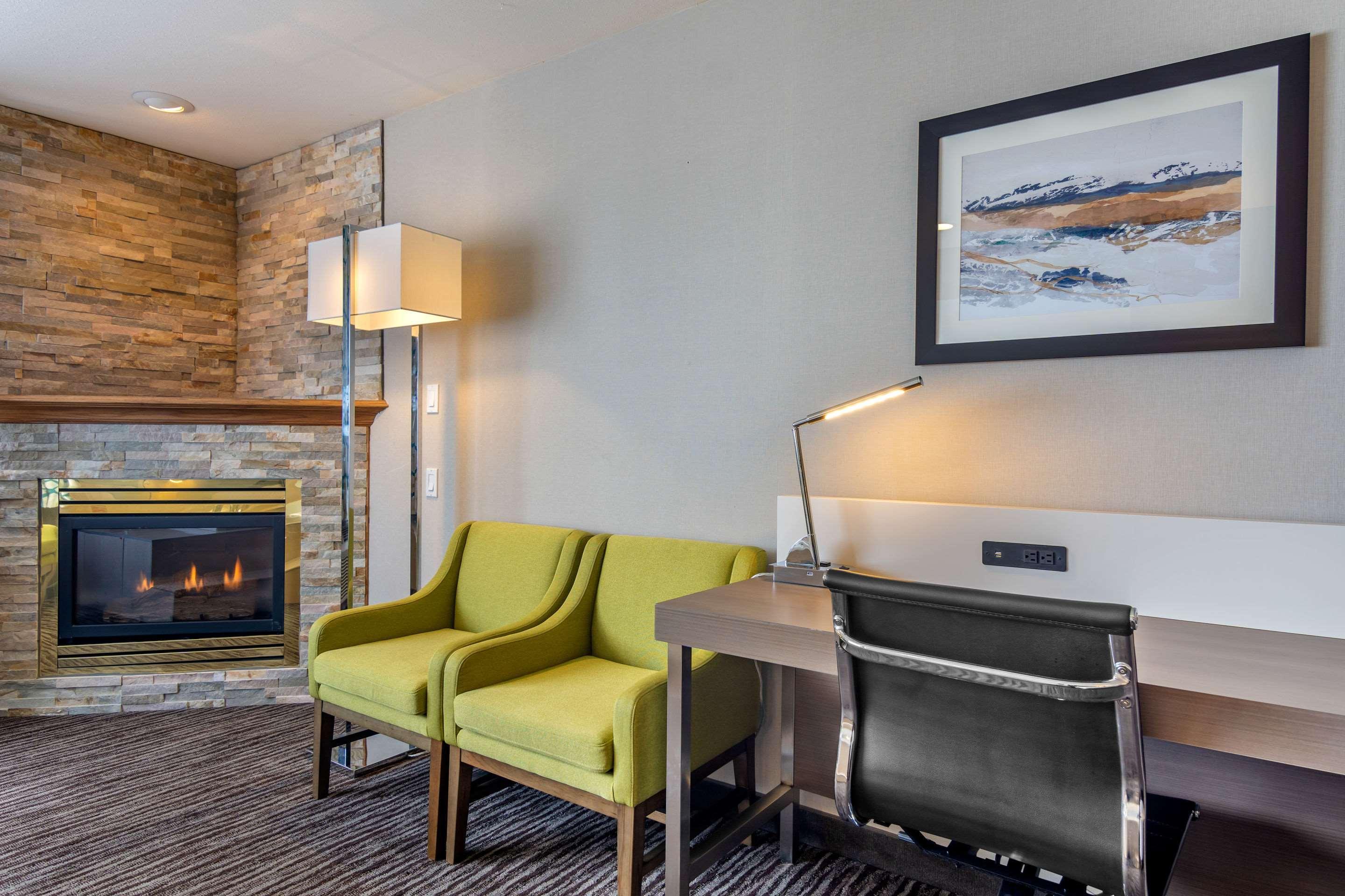 Quality Inn Kamloops Bagian luar foto