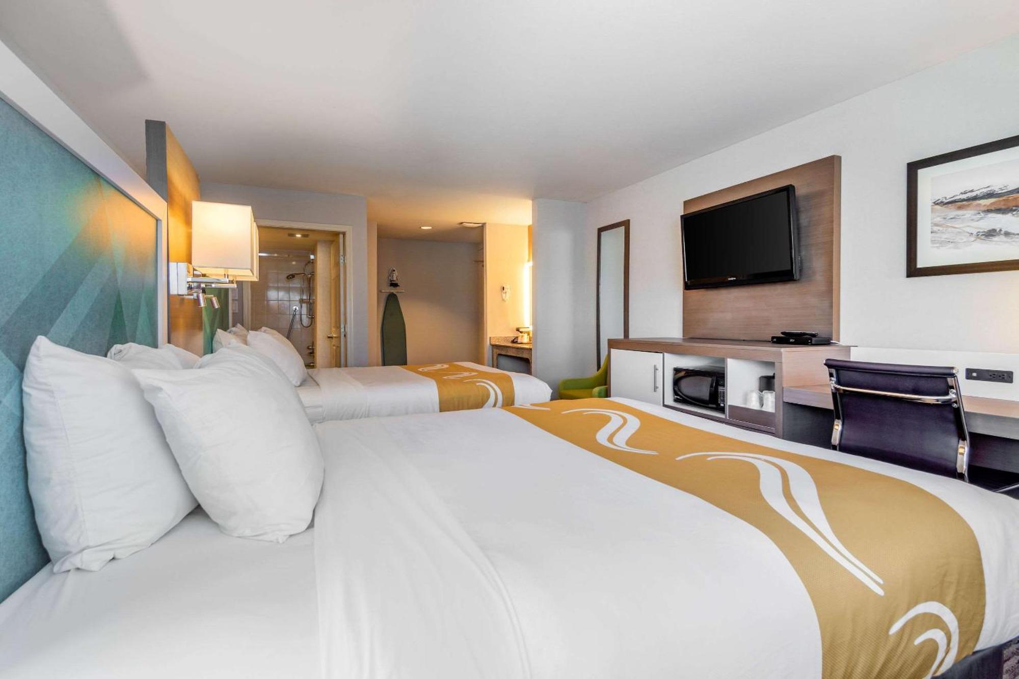 Quality Inn Kamloops Bagian luar foto