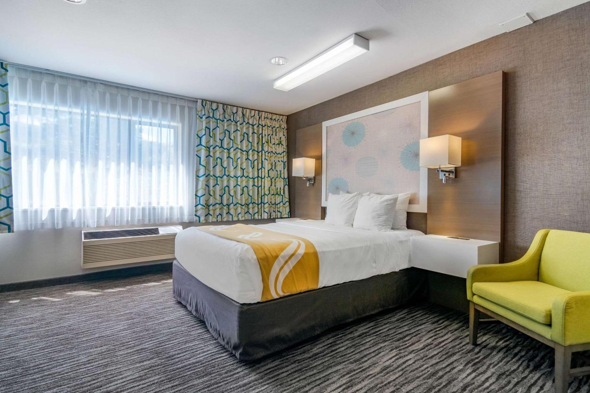 Quality Inn Kamloops Bagian luar foto