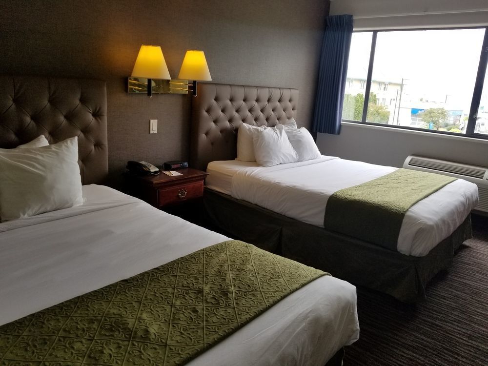 Quality Inn Kamloops Bagian luar foto